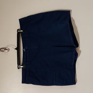 Women's St Johns Bay navy cargo shorts with pockets cotton/spandex size 16